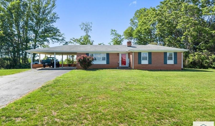 1970 Crest Ridge Rd, Bassett, VA 24055 - 3 Beds, 2 Bath