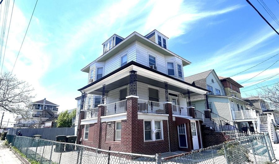100 N Chelsea Ave 1, Atlantic City, NJ 08401 - 3 Beds, 1 Bath