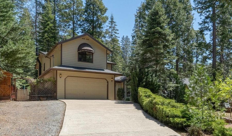 677 Saint Andrews Dr, Arnold, CA 95223 - 3 Beds, 3 Bath
