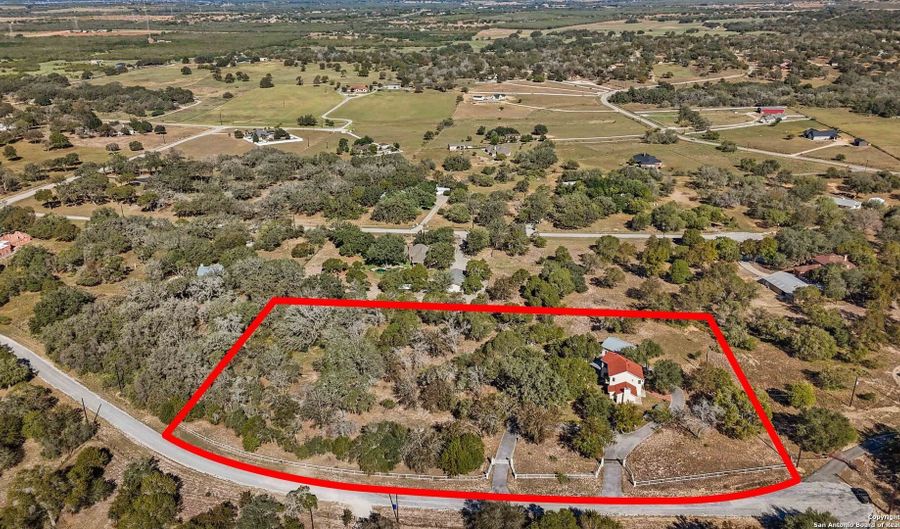 217 Sky Vw, Adkins, TX 78101 - 4 Beds, 5 Bath