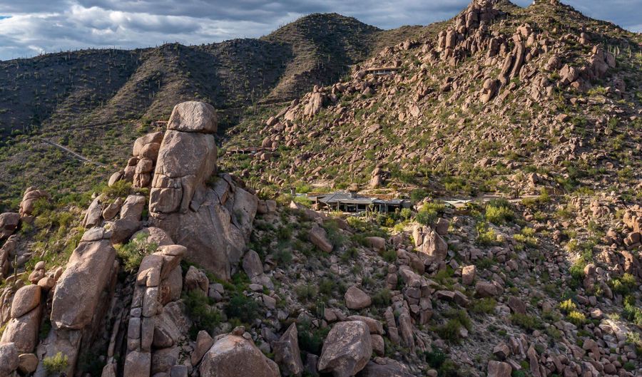 6964 E Stagecoach Pass, Carefree, AZ 85377 - 4 Beds, 5 Bath