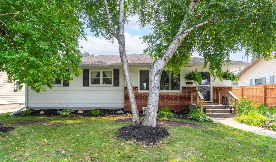 487 TAFT St, Fond Du Lac, WI 54935 - 3 Beds, 2 Bath