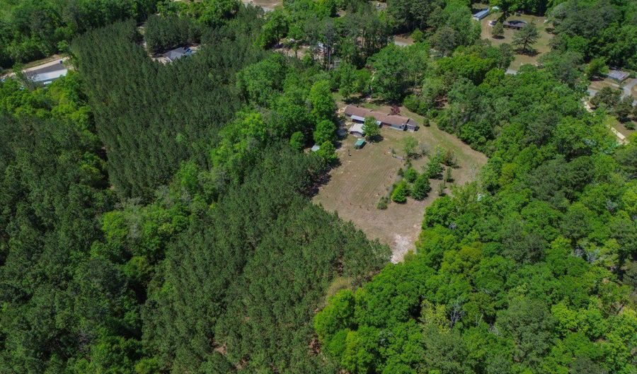 7072 Brooklyn Rd, Andalusia, AL 36421 - 4 Beds, 3 Bath