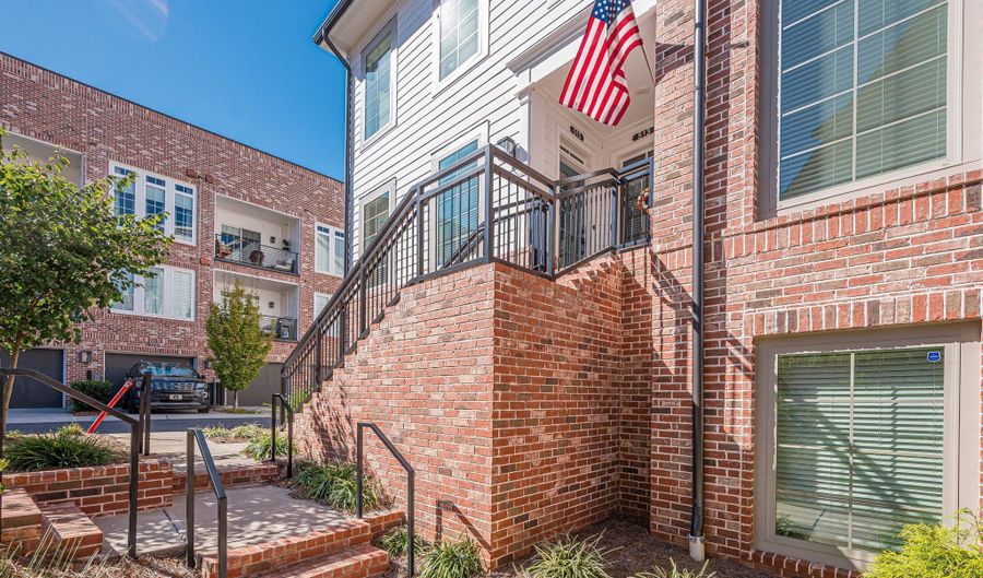 515 Burton Dr #807, Alpharetta, GA 30009 - 2 Beds, 2 Bath