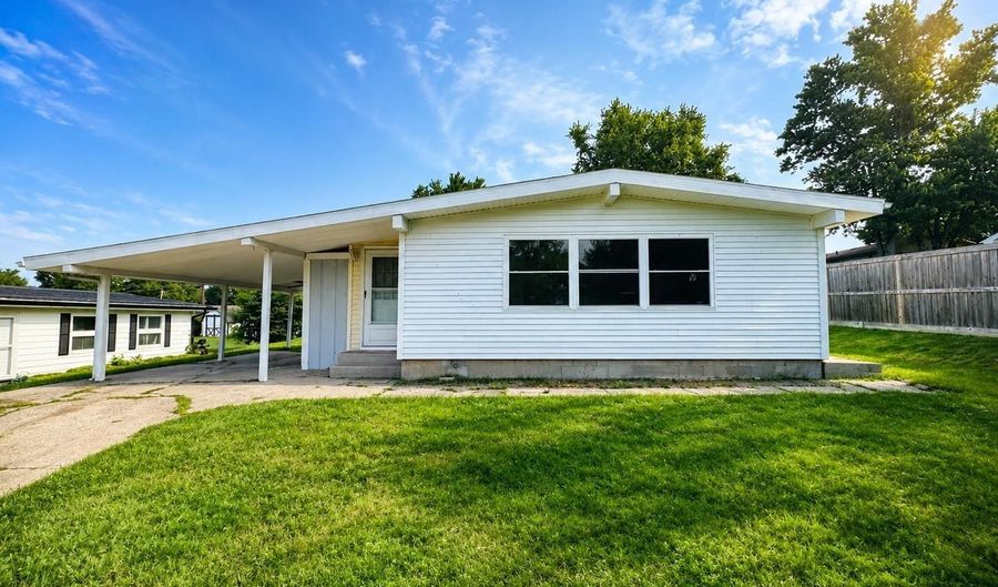 2815 29Th St, Bedford, IN 47421 - 3 Beds, 1 Bath