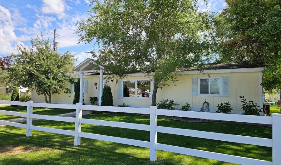 465 W Boise, Aberdeen, ID 83210 - 4 Beds, 2 Bath