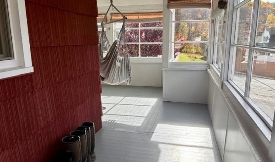 437 Forbush Ave, Berlin, NH 03570 - 3 Beds, 2 Bath