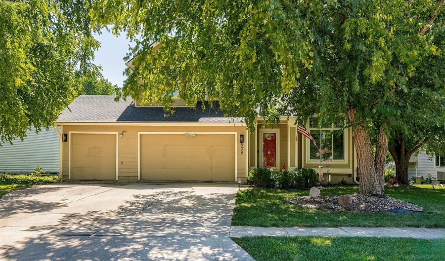 538 NW Scott St, Ankeny, IA 50023 - 3 Beds, 3 Bath