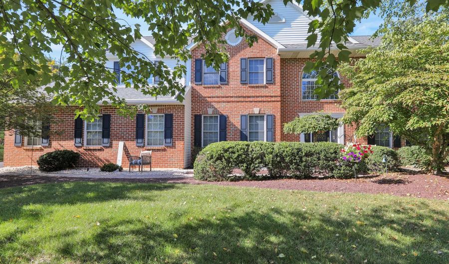 16 MULLIGAN Dr, Reading, PA 19606 - 4 Beds, 3 Bath