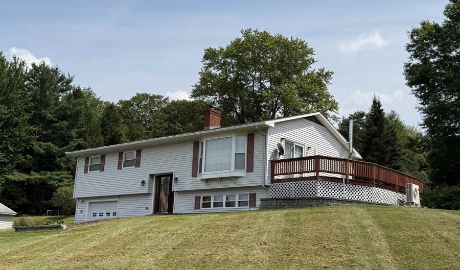 173 Middle Rd, Barre, VT 05654 - 3 Beds, 2 Bath