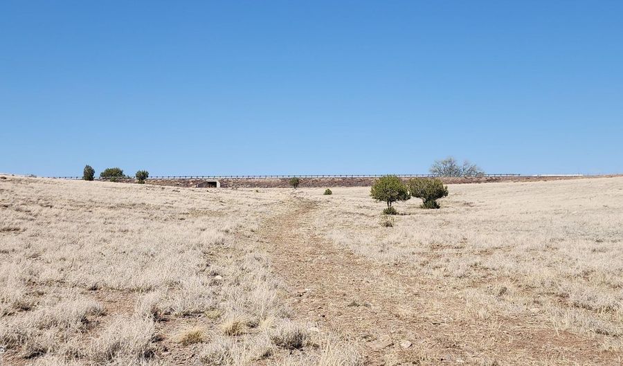 79 E Falcon Flight Way, Ash Fork, AZ 86320 - 0 Beds, 0 Bath
