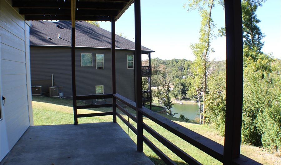 4 Tilbury Ln, Bella Vista, AR 72715 - 3 Beds, 3 Bath