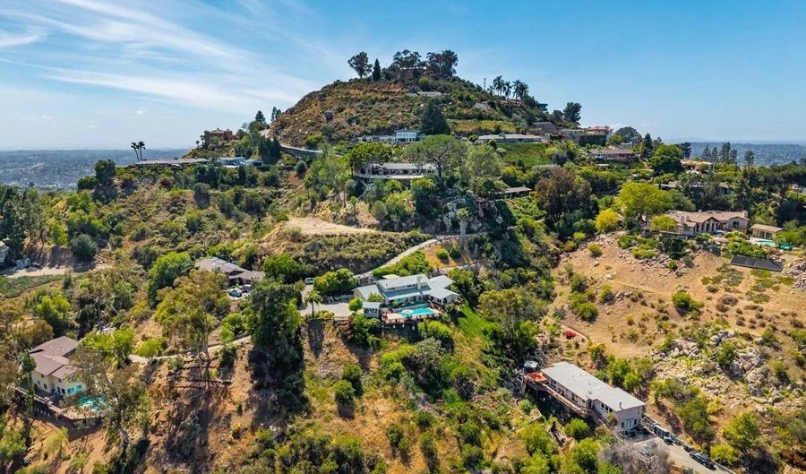 4814 Mount Helix, La Mesa, CA 91941 - 4 Beds, 3 Bath