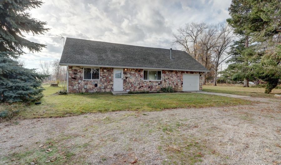 9215 Malad, Boise, ID 83709 - 4 Beds, 2 Bath