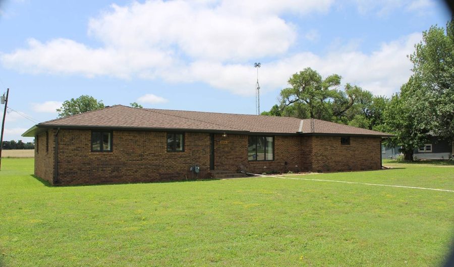 1004 E. Main, Anthony, KS 67003 - 3 Beds, 2 Bath