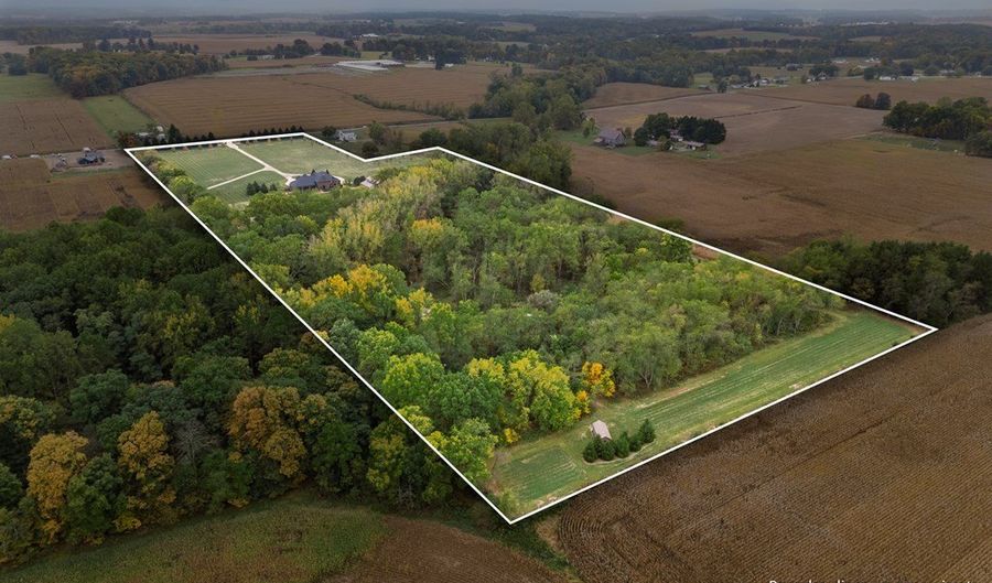 706 Twp Rd 1600, Ashland, OH 44805 - 4 Beds, 6 Bath