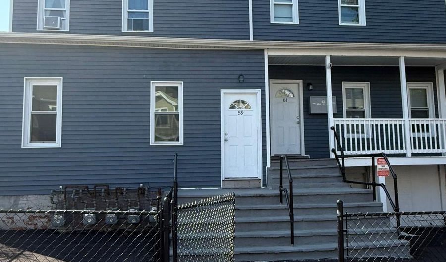 59 Johnson St 2A, Bridgeport, CT 06604 - 3 Beds, 1 Bath