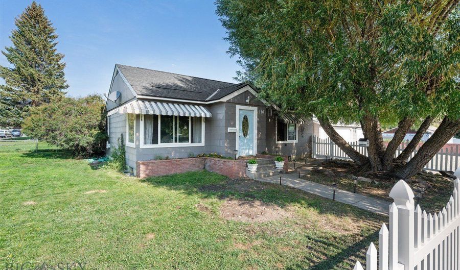120 Juniper St, Anaconda, MT 59711 - 4 Beds, 2 Bath