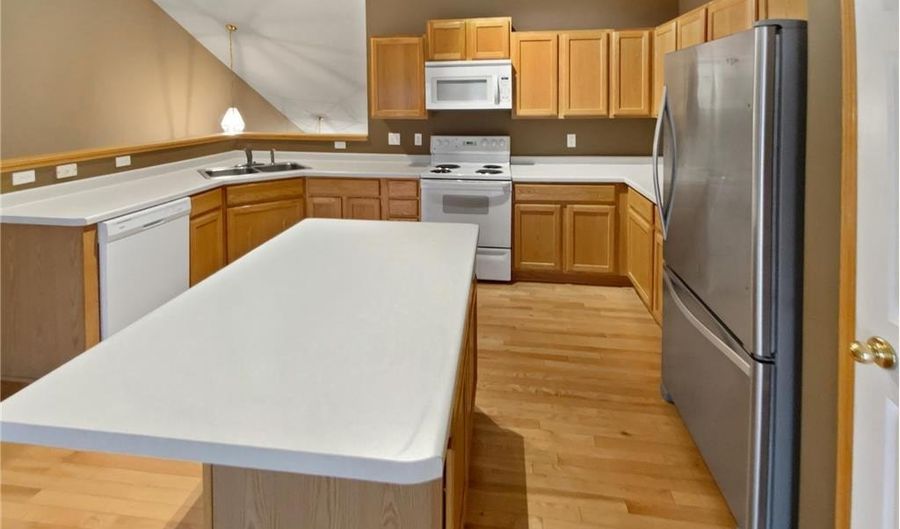 15312 Flower Way 196, Apple Valley, MN 55124 - 3 Beds, 2 Bath