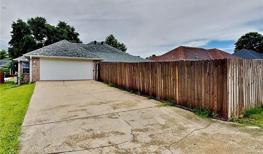 2904 Red Haven St, Bentonville, AR 72712 - 4 Beds, 2 Bath