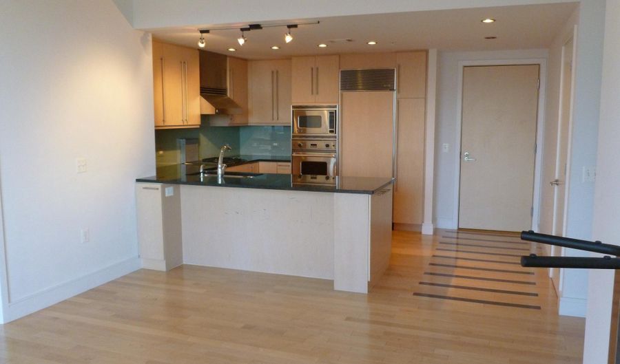 2001 15TH St N 1510, Arlington, VA 22201 - 2 Beds, 2 Bath