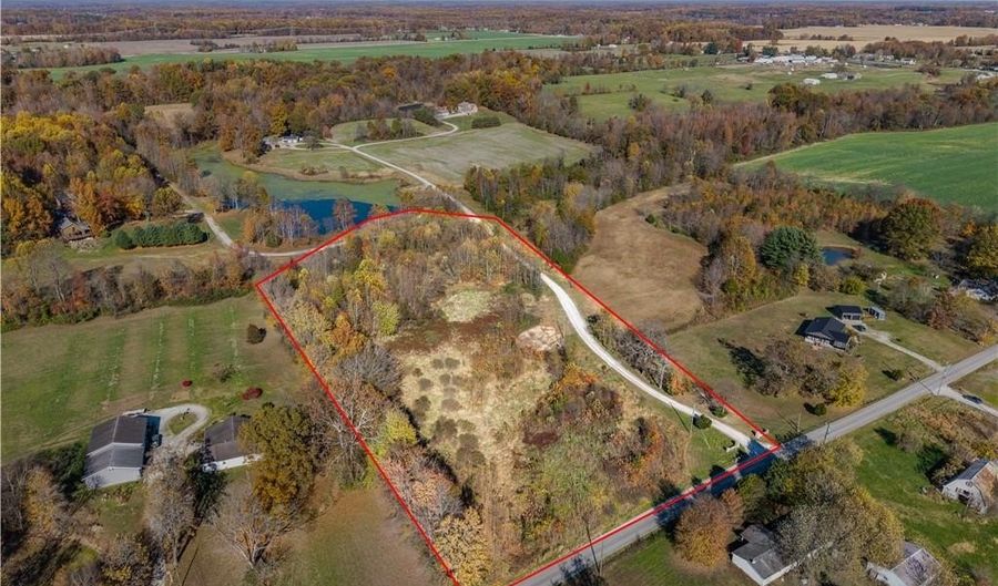 329 E Cutshall Rd, Austin, IN 47102 - 0 Beds, 0 Bath