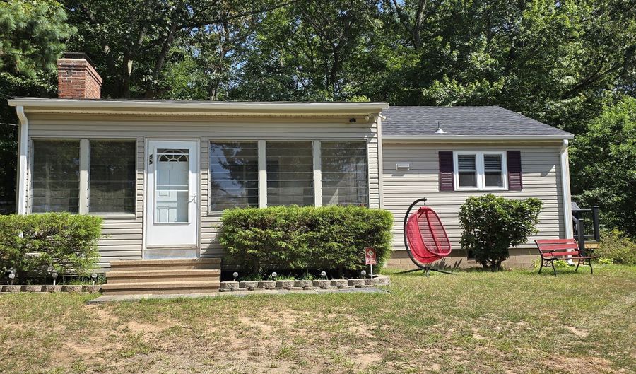 55 Dogwood Rd, East Haddam, CT 06469 - 2 Beds, 1 Bath