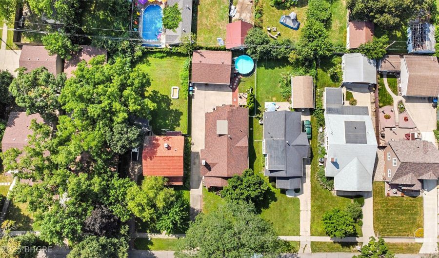 1314 44th St, Des Moines, IA 50311 - 4 Beds, 2 Bath