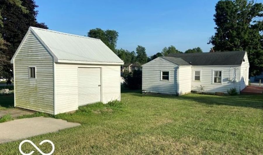 615 E South St, Albion, IN 46701 - 3 Beds, 1 Bath