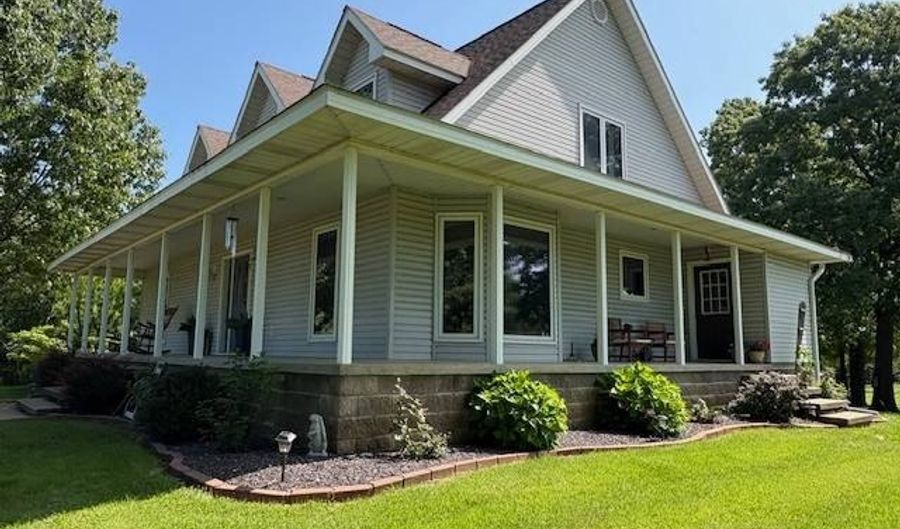 211 Vista Oak Trl, Ash Flat, AR 72513 - 3 Beds, 4 Bath