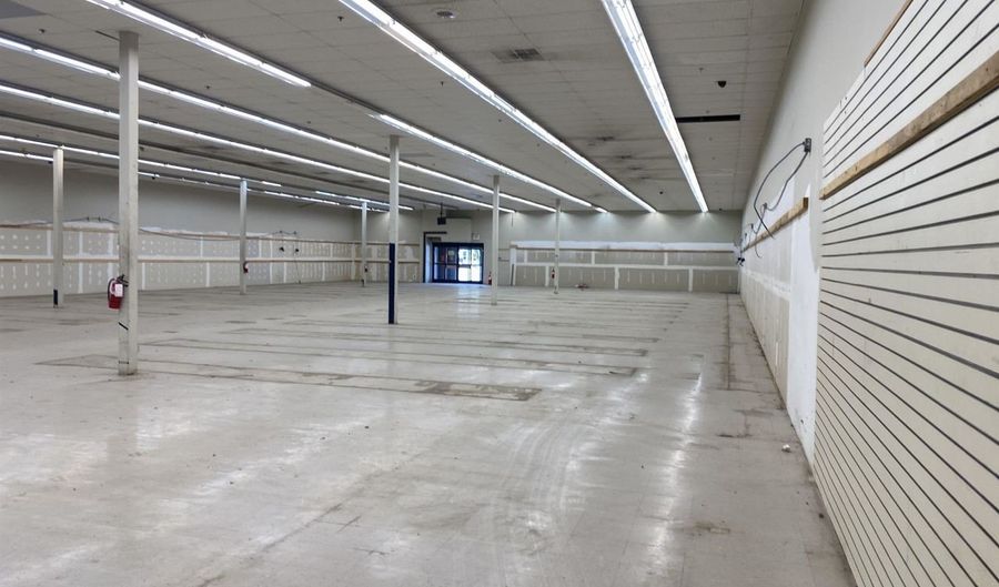 895 Putney Rd, Brattleboro, VT 05301 - 0 Beds, 0 Bath