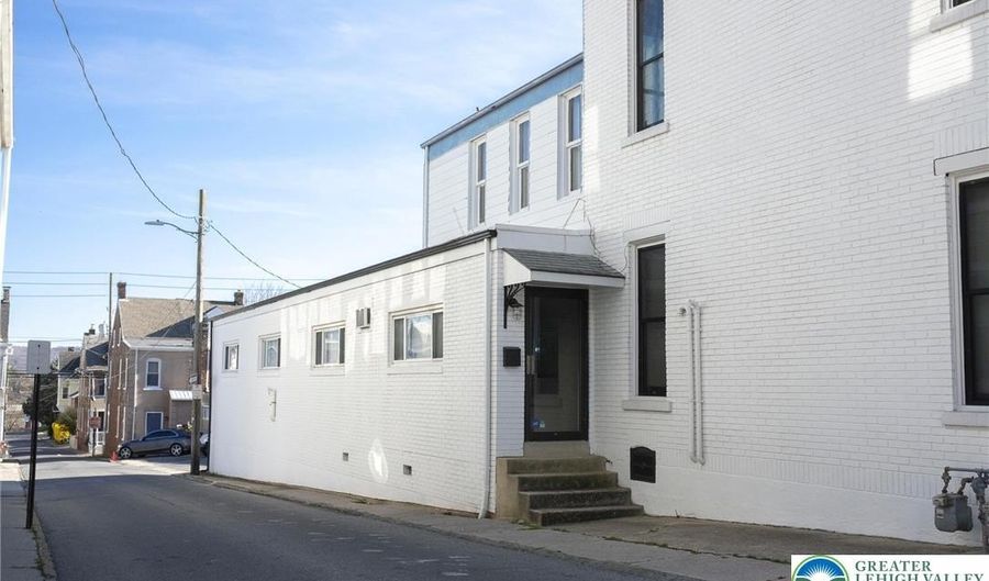 1122 W Hamilton St A, Allentown, PA 18101 - 0 Beds, 0 Bath