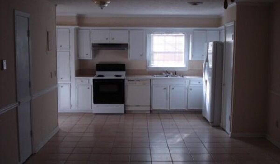 5301 Ridgewood Rd, Jackson, MS 39211 - 3 Beds, 2 Bath