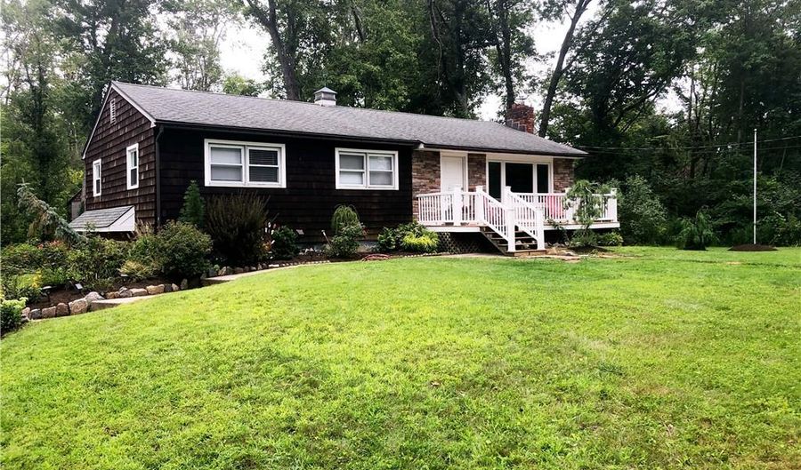 13 Old Turnpike Rd, Brookfield, CT 06804 - 3 Beds, 2 Bath