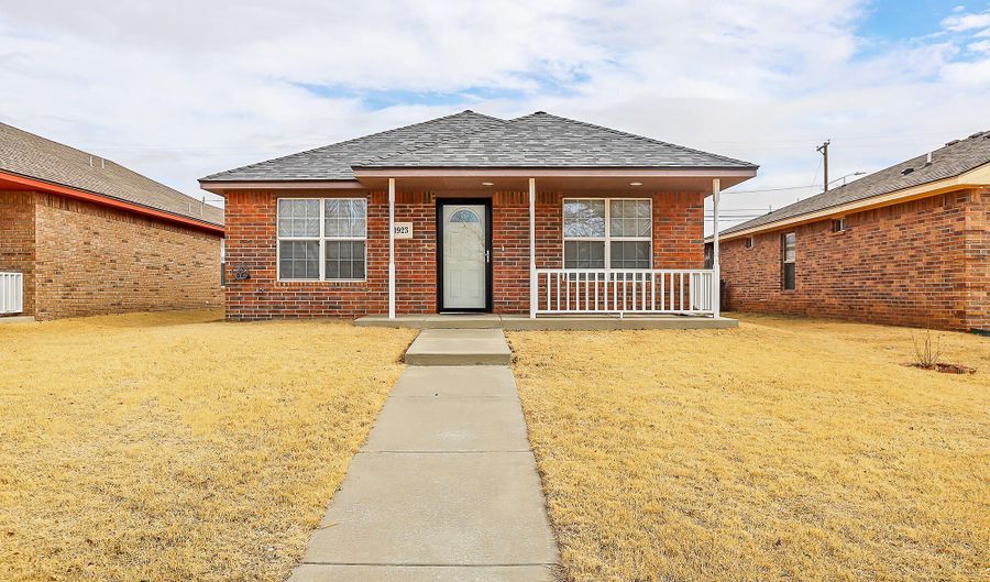 1923 S FAIRFIELD St, Amarillo, TX 79103 - 2 Beds, 2 Bath