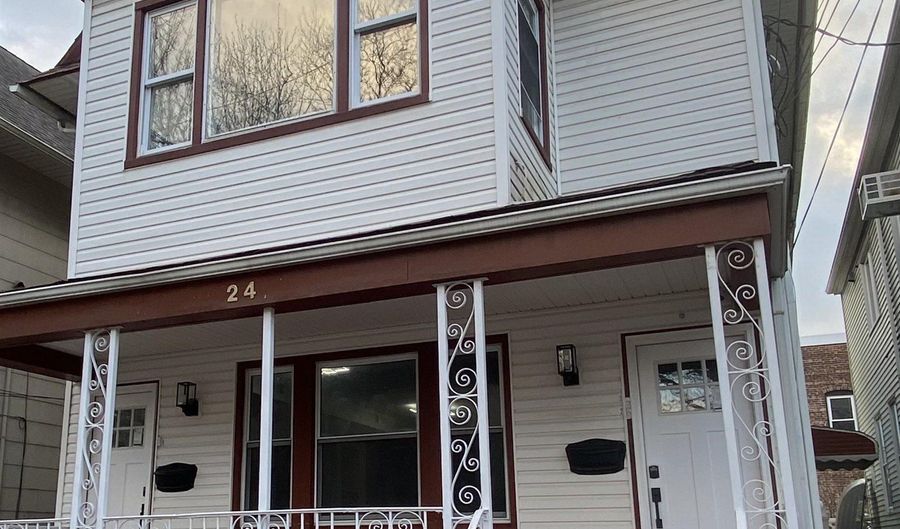 24 W 35TH St B, Bayonne, NJ 07002 - 2 Beds, 1 Bath