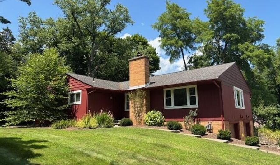 580 Riverview Dr, Ann Arbor, MI 48104 - 3 Beds, 2 Bath