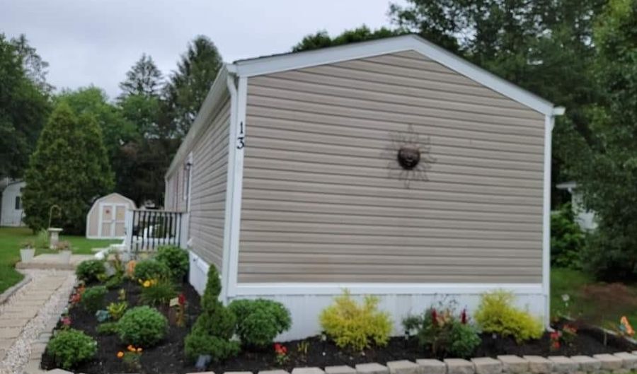 13 Valiant Dr, Coventry, RI 02816 - 2 Beds, 2 Bath