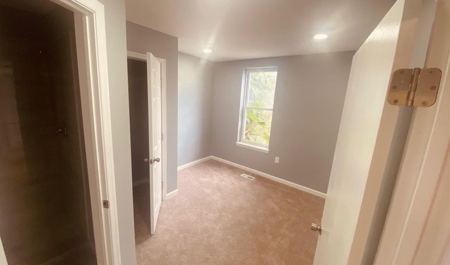 2428 W FRANKLIN St, Baltimore, MD 21223 - 3 Beds, 4 Bath