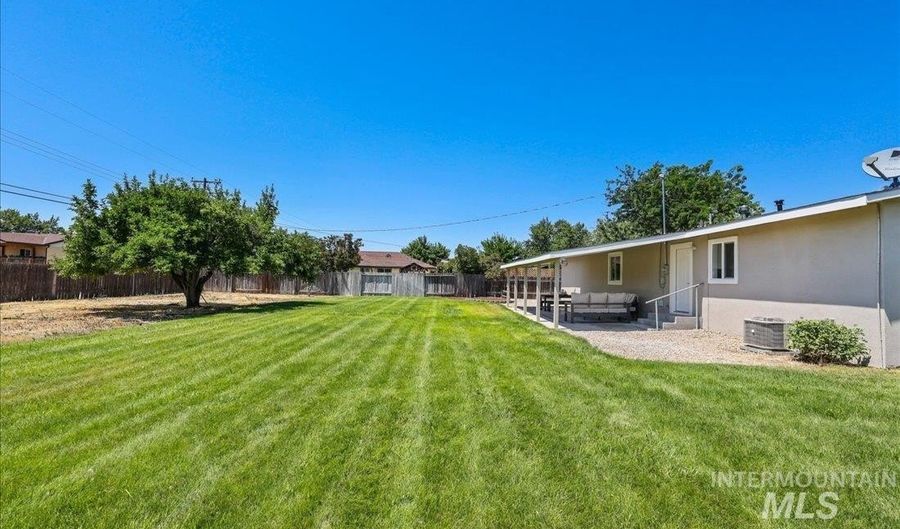 8017 W Dorian St, Boise, ID 83709 - 3 Beds, 1 Bath