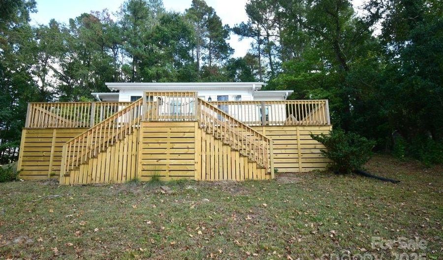 2171 John G Richards Rd, Camden, SC 29020 - 2 Beds, 2 Bath