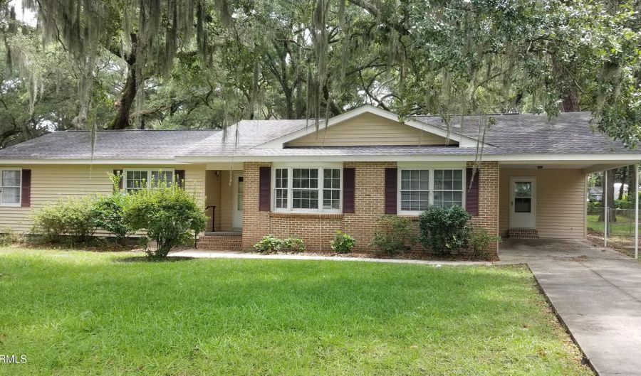 82 Sunset Blvd, Beaufort, SC 29907 - 3 Beds, 2 Bath