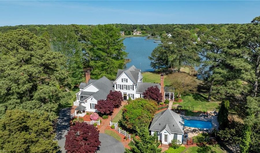 106 Ocean Breeze Dr, Yorktown, VA 23693 - 4 Beds, 5 Bath