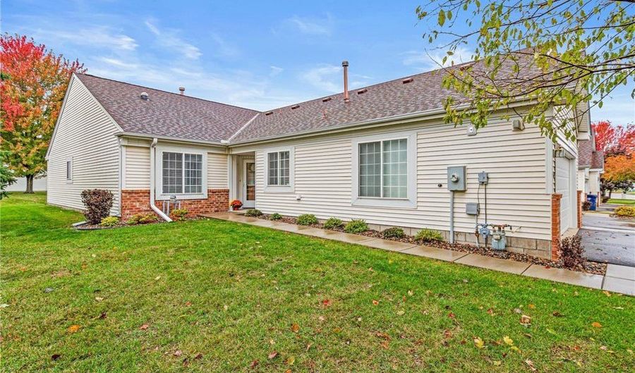 15767 Finch Ave, Apple Valley, MN 55124 - 2 Beds, 2 Bath