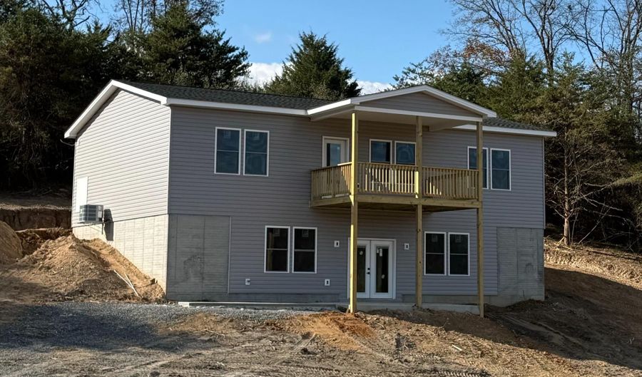 369 PASO FINO Dr, Augusta, WV 26704 - 3 Beds, 2 Bath