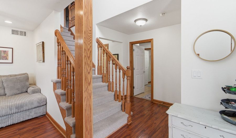 2014 2nd Ave SE, Altoona, IA 50009 - 3 Beds, 4 Bath
