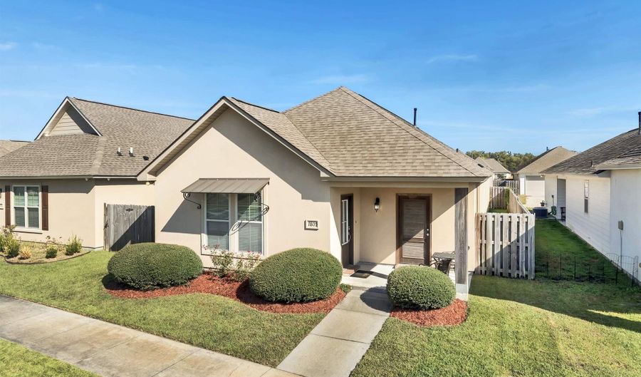 7805 Antebellum Ave, Baton Rouge, LA 70820 - 3 Beds, 2 Bath