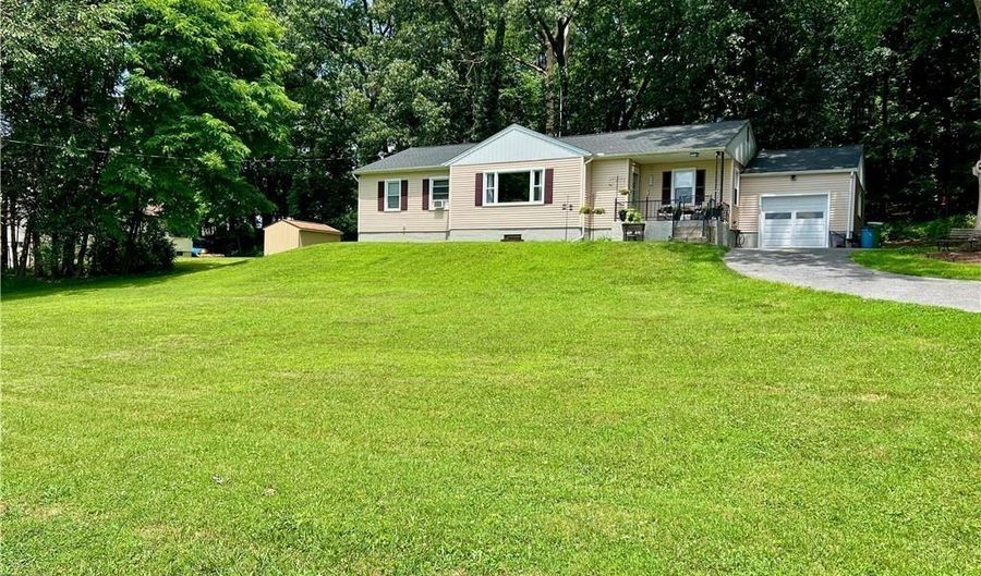218 E Wyoming St, Allentown, PA 18103 - 3 Beds, 2 Bath