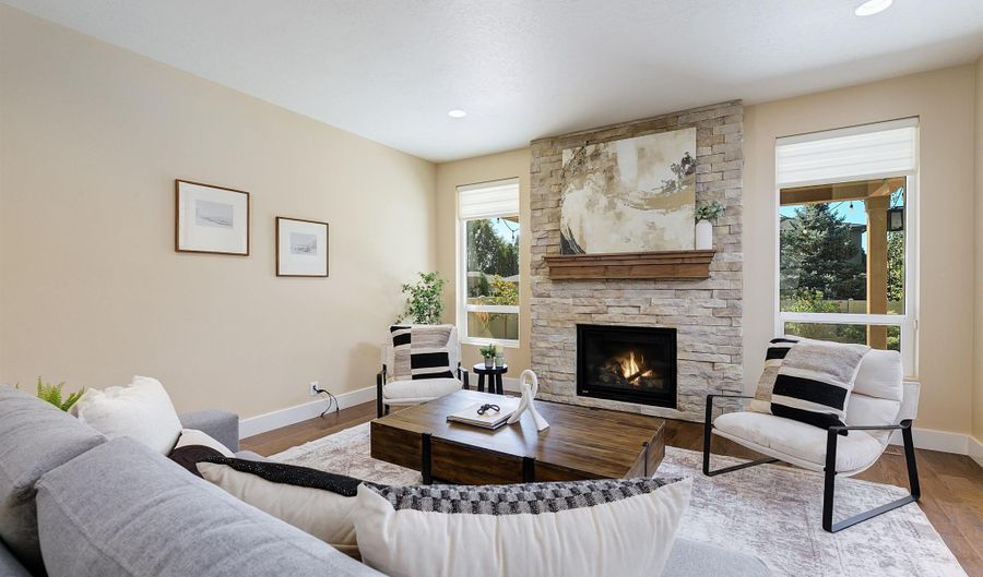 6097 W Township, Boise, ID 83703 - 4 Beds, 3 Bath