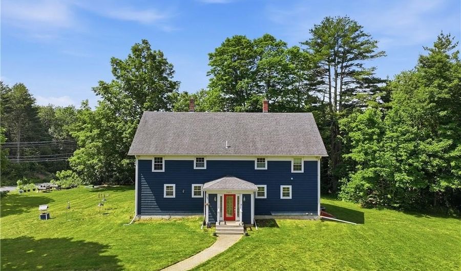 2020 Bronco Hwy, Burrillville, RI 02826 - 4 Beds, 3 Bath